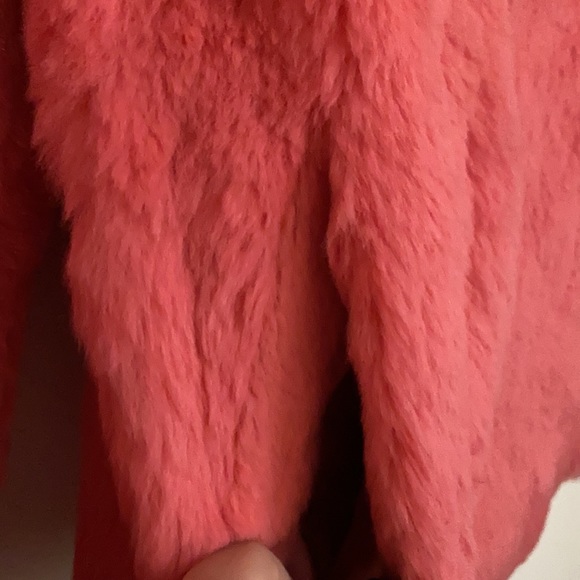Pink Fur Coat - Picture 5 of 9
